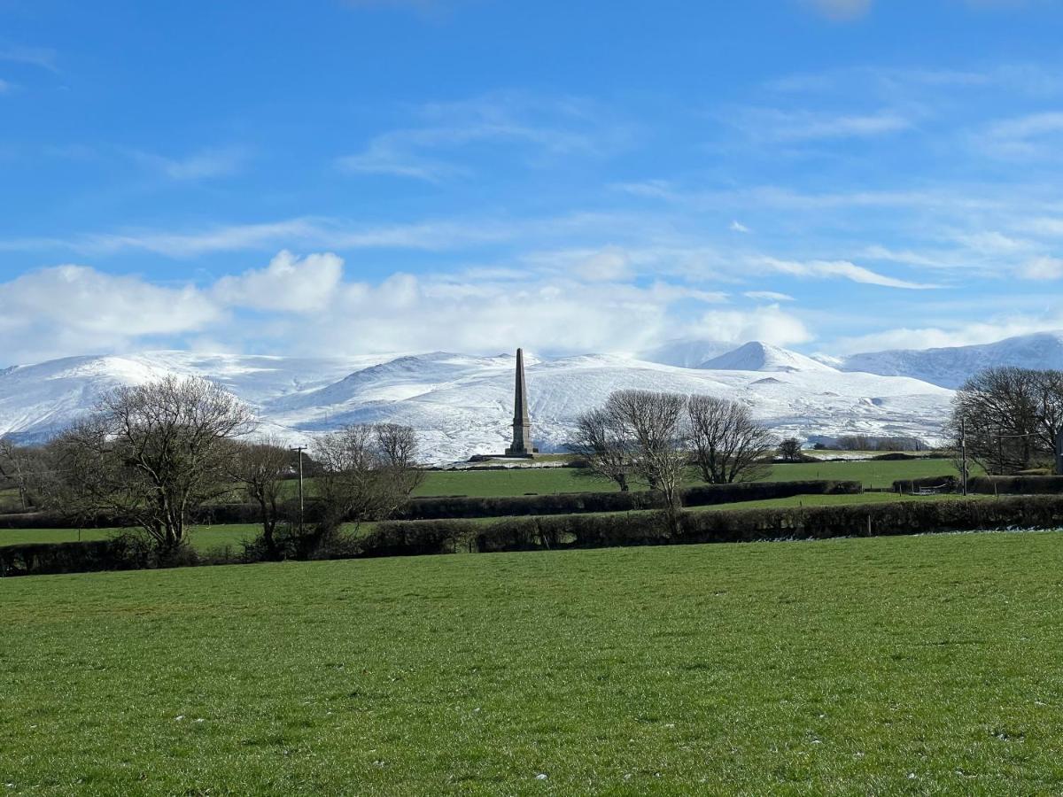 4 Bedroom Detached Mountain Views Holiday home