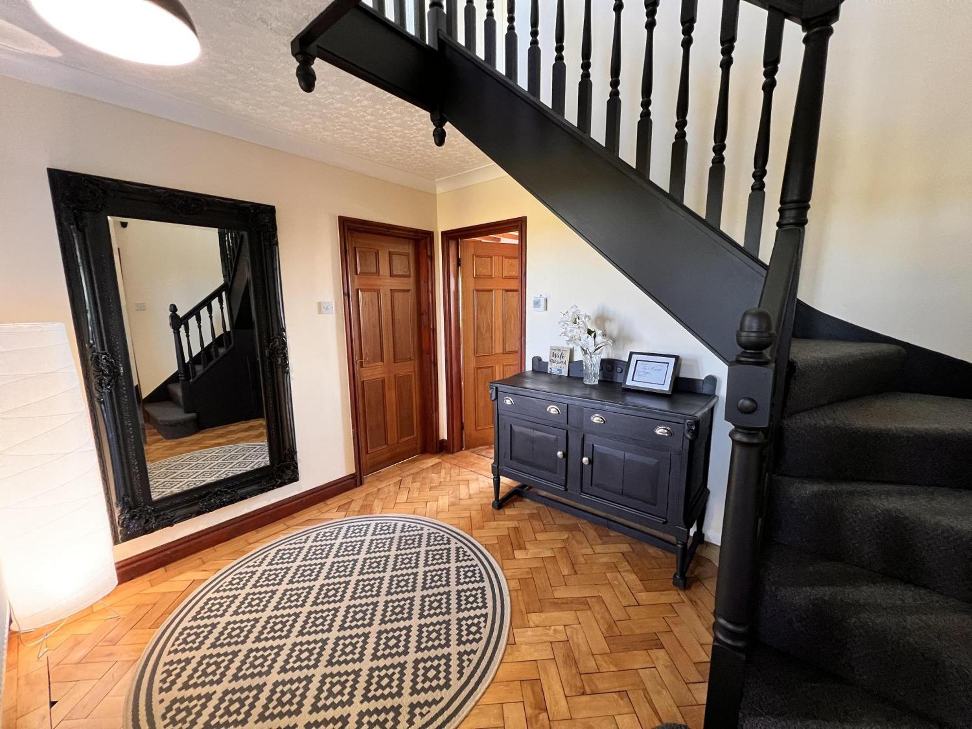 4 Bedroom Detached Mountain Views Beaumaris